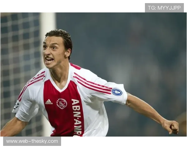 小伊布租借加盟阿贾克斯，合同含买断条款